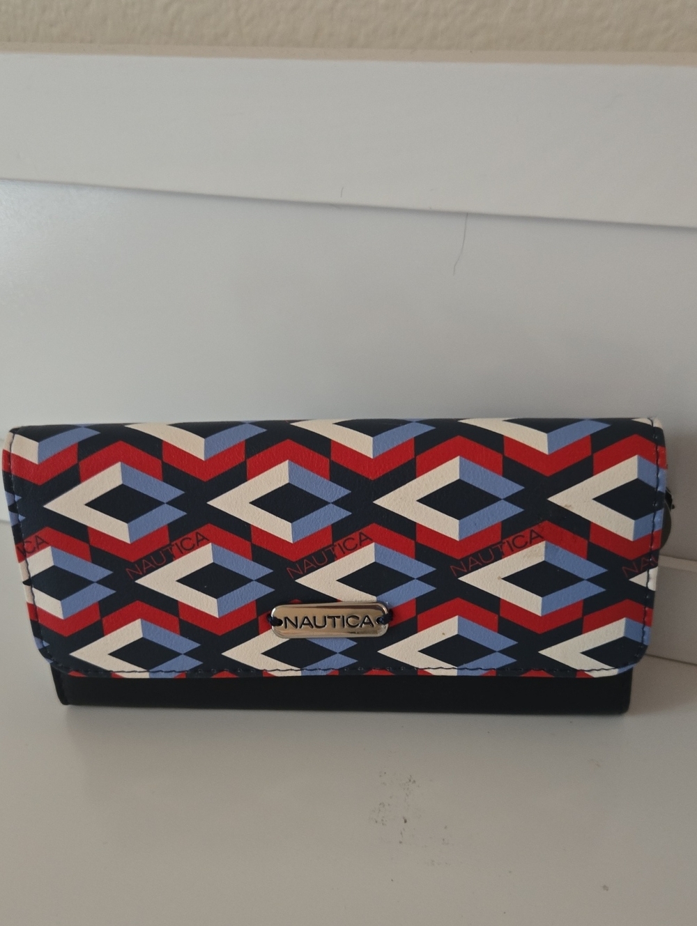 Nautica Geometric Trifold Wallet – Navy Red White Nwt